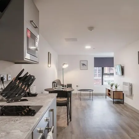 Modern 1 Bed Apartment In Liverpool Centre Exterior foto