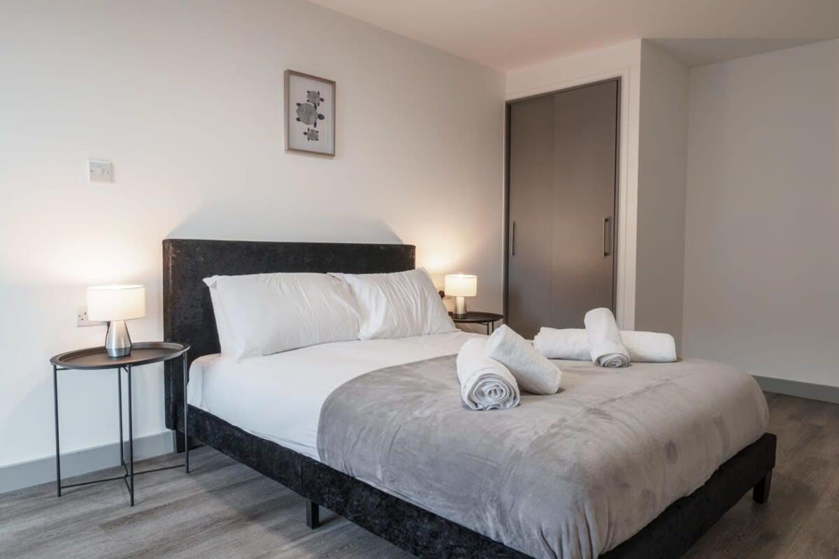 Modern 1 Bed In Centre