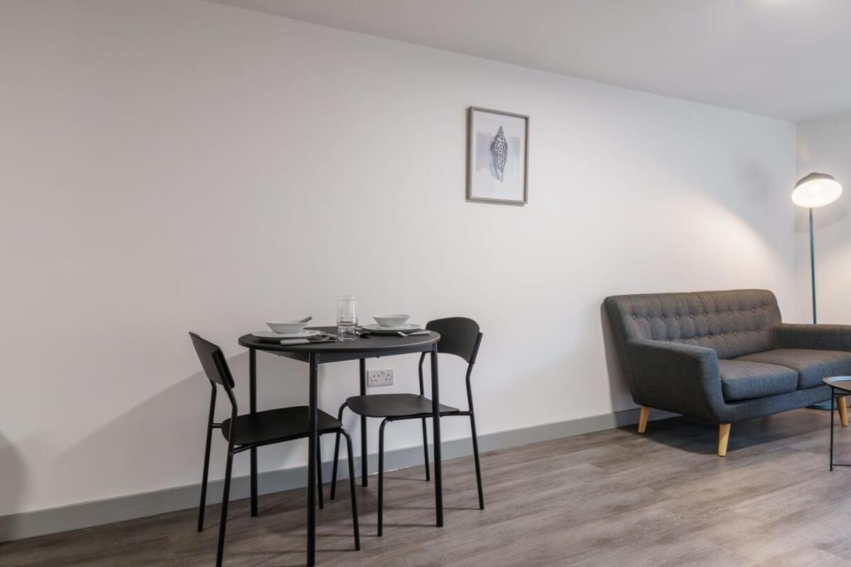 Modern 1 Bed In Centre