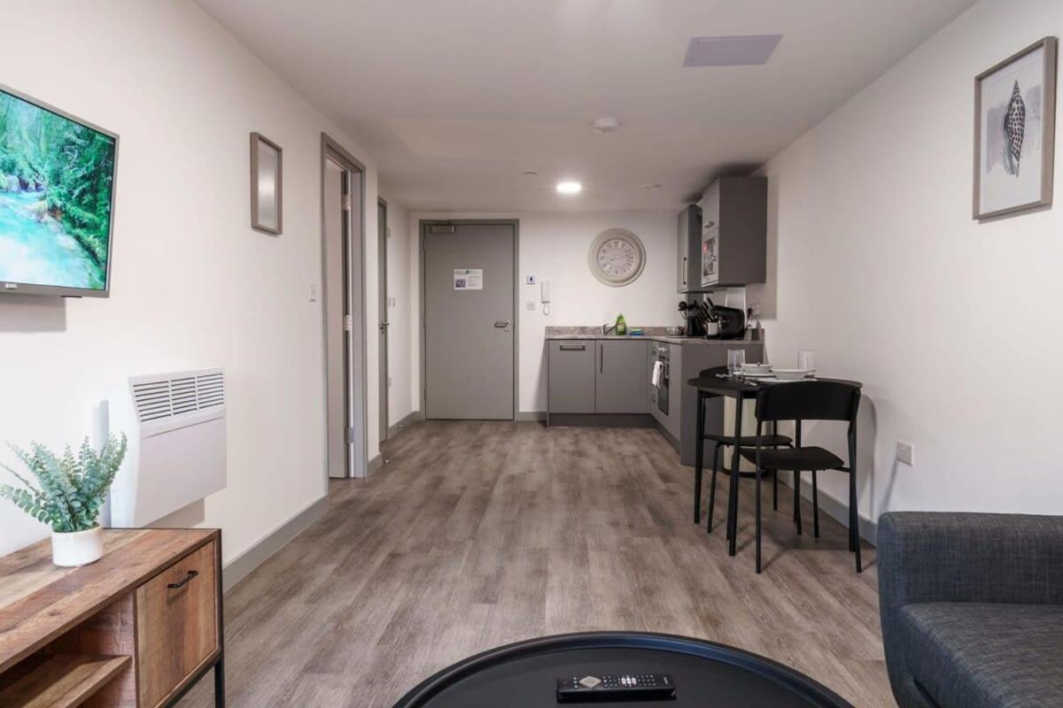 Apartment Modern 1 Bed In Centre *